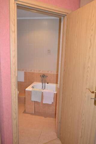 Апартаменты Studio Apartments Каменец-Подольский Апартаменты-студио-66